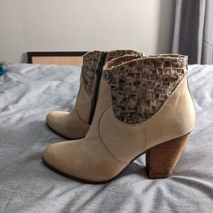 Tan Luxury Rebel Heeled Booties 38 (7.5)